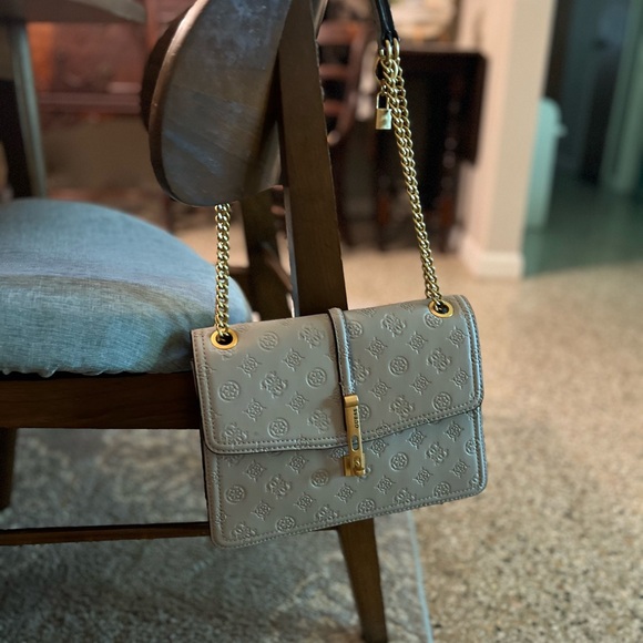 Calvin Klein shoulder/crossbody handbag. Gray with gold hardware. Used once. - Picture 2 of 6